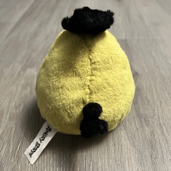 Angry Birds Commonwealth Plush Yellow Canary Chuck Charles 5” inch 2010 No Sound - Picture 3 of 7